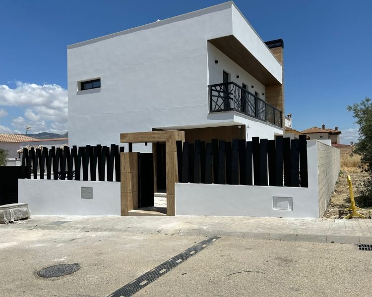 Carpintería metálica residencial (Casabermeja)